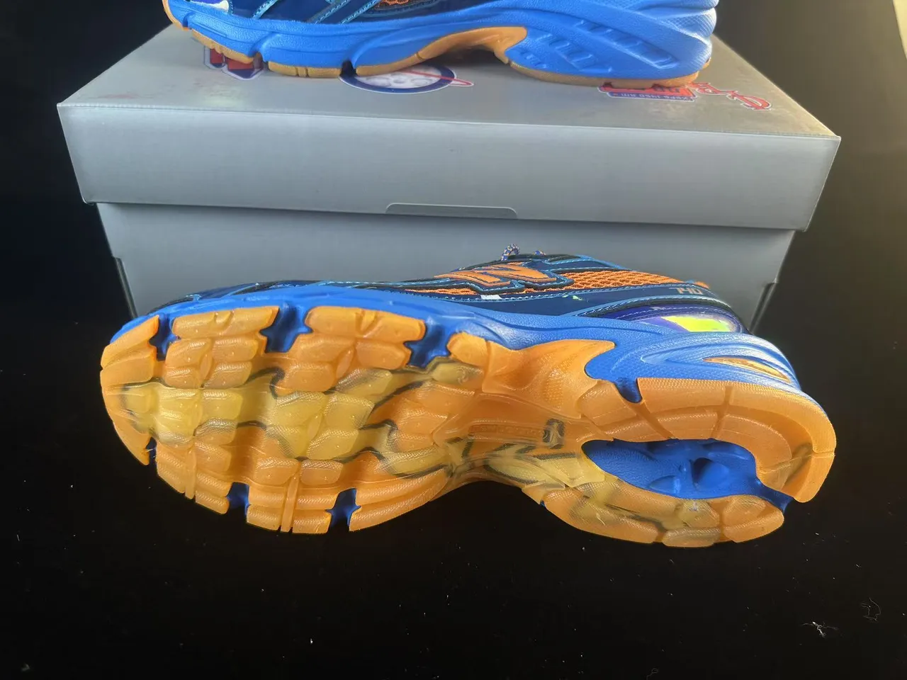 New Balance Blue Orange Midsole Honeycomb Mesh Upper Chunky Sneakers 3
