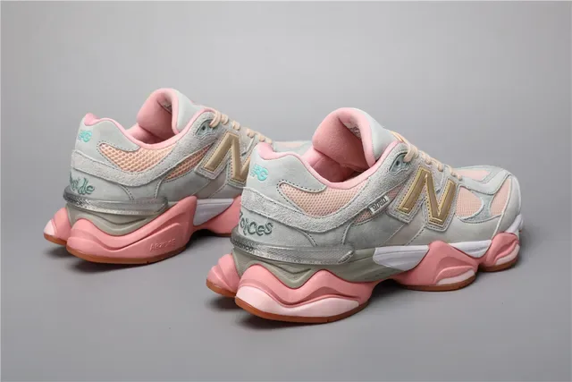 New Balance Cinza Rosa Silhueta Chunky Malha Camadas E Camurça Superior Tênis Lifestyle 3