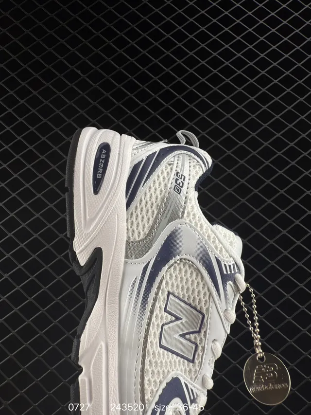 New Balance MR530 أحذية رياضية سميكة بيضاء ونافي 4