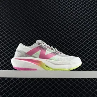 New Balance Rebel FUELCELL Branco Rosa Verde Lima Tênis de Corrida