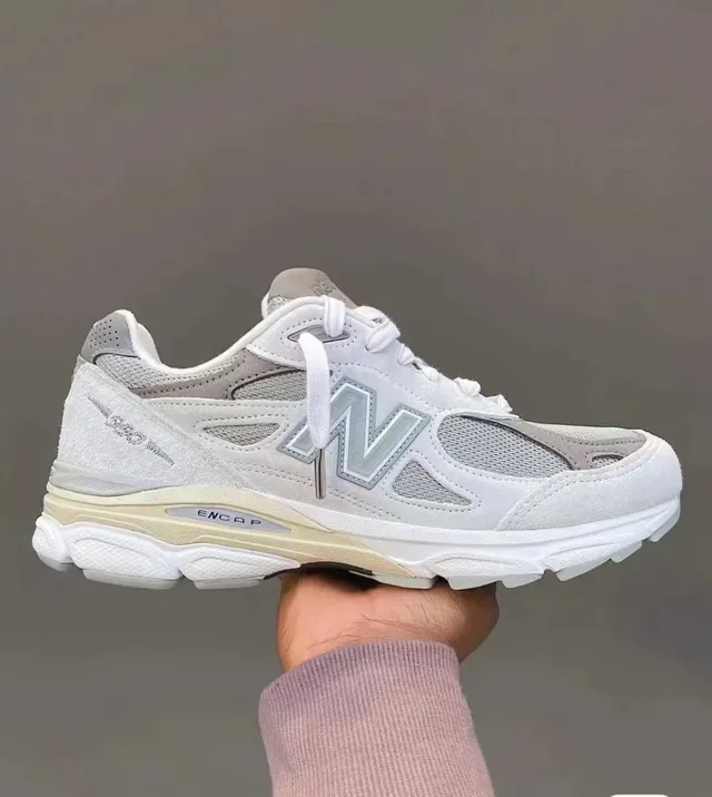 New Balance सफेद ग्रे लेयर्ड मेश एंड सुड एयर अपर मल्टी-डेंसिटी मिडसोल चंकी स्नीकर 2
