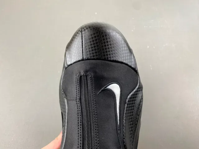 Nike Air Foamposite One Black Zipper Closure Basketball Shoes 5