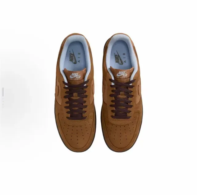 Nike Air Force 1 Chaussures Lifestyle en Daim Marron 4