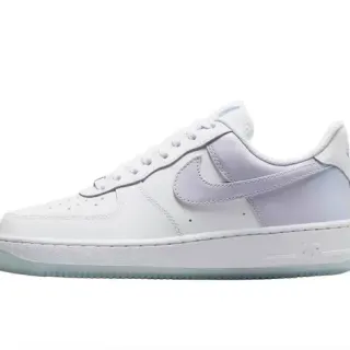 Nike Air Force 1 Blanc Violet Low-Top Doigt Perforé Chaussures Lifestyle