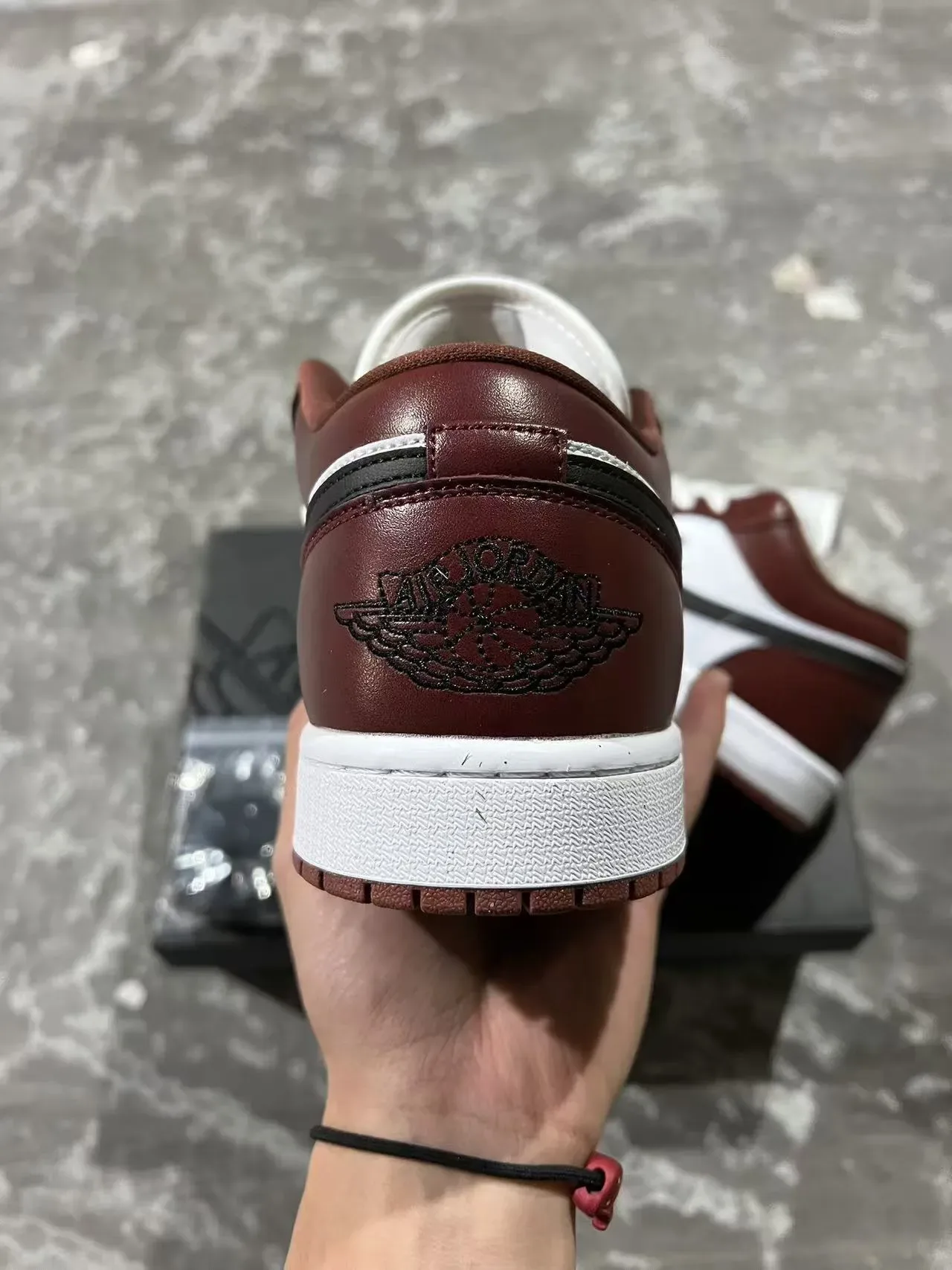 Nike Air Jordan 1 Low Zapatillas Lifestyle Burdeos Branco Preto 8