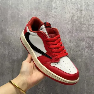Nike Air Jordan 1 Low أحمر أبيض أسود حذاء أسلوب حياة