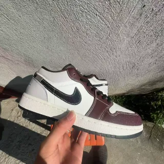Nike Air Jordan 1 Low White Burgundy Black Lifestyle Sneakers — catalogue photo via WWTop Yupoo