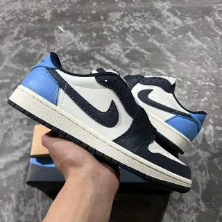 Nike Air Jordan 1 أبيض بحري أزرق فاتح حذاء أسلوبي