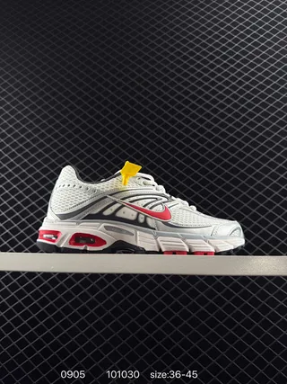 Nike Air Max Moto 2K Tênis de corrida brancos e cinza low-top de malha e sobreposição de materiais sintéticos 2