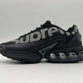 Nike Air Max Plus 黑灰色调 Supreme 联名 生活方式运动鞋