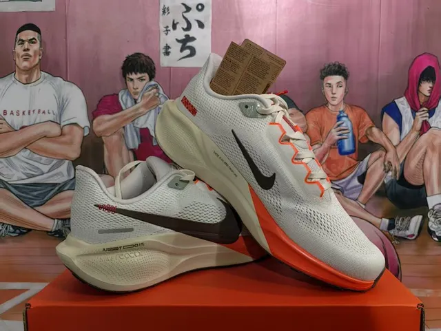 Nike Air Zoom Pegasus 米色橙色 工程网面鞋面 黑色 Swoosh 覆盖 跑鞋 2