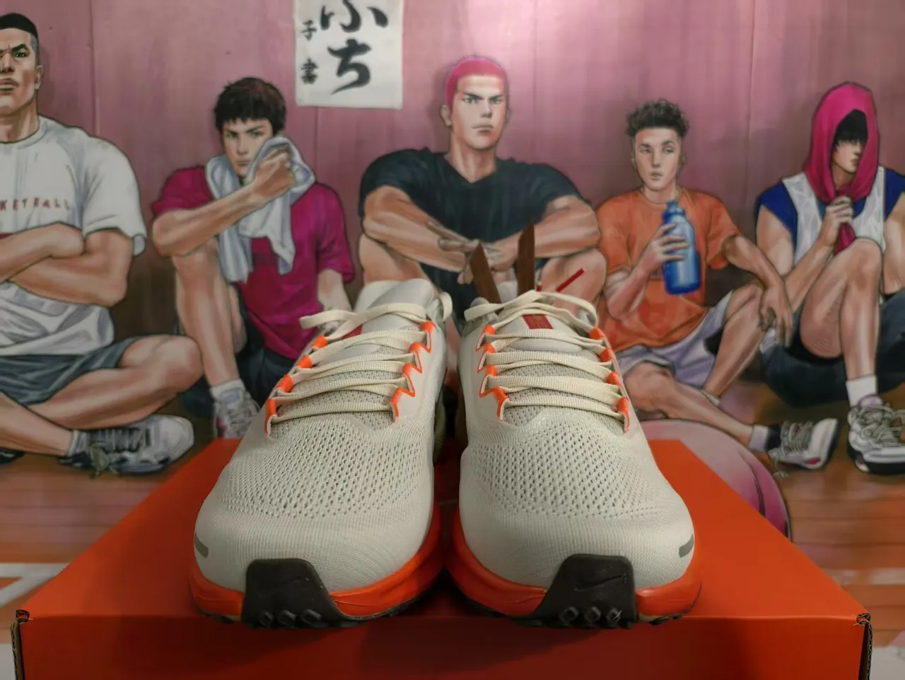 Nike Air Zoom Pegasus 米色橙色 工程网面鞋面 黑色 Swoosh 覆盖 跑鞋 4