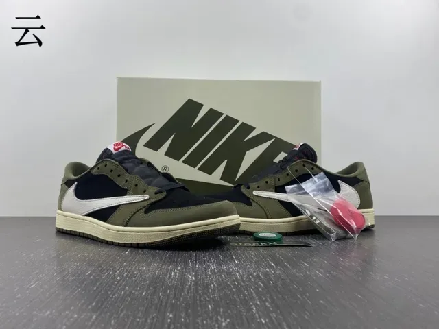 Nike Sneakers Lifestyle Vert Militaire et Bleu Marine Daim et Textil Basses 4