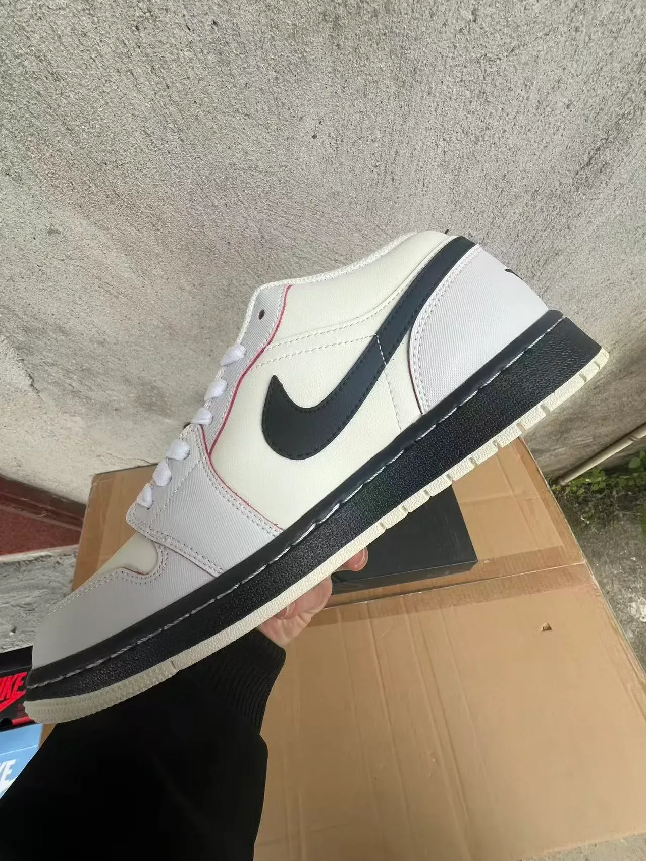 Nike Beige Black Low-Top Cupsole Lifestyle Sneakers 5