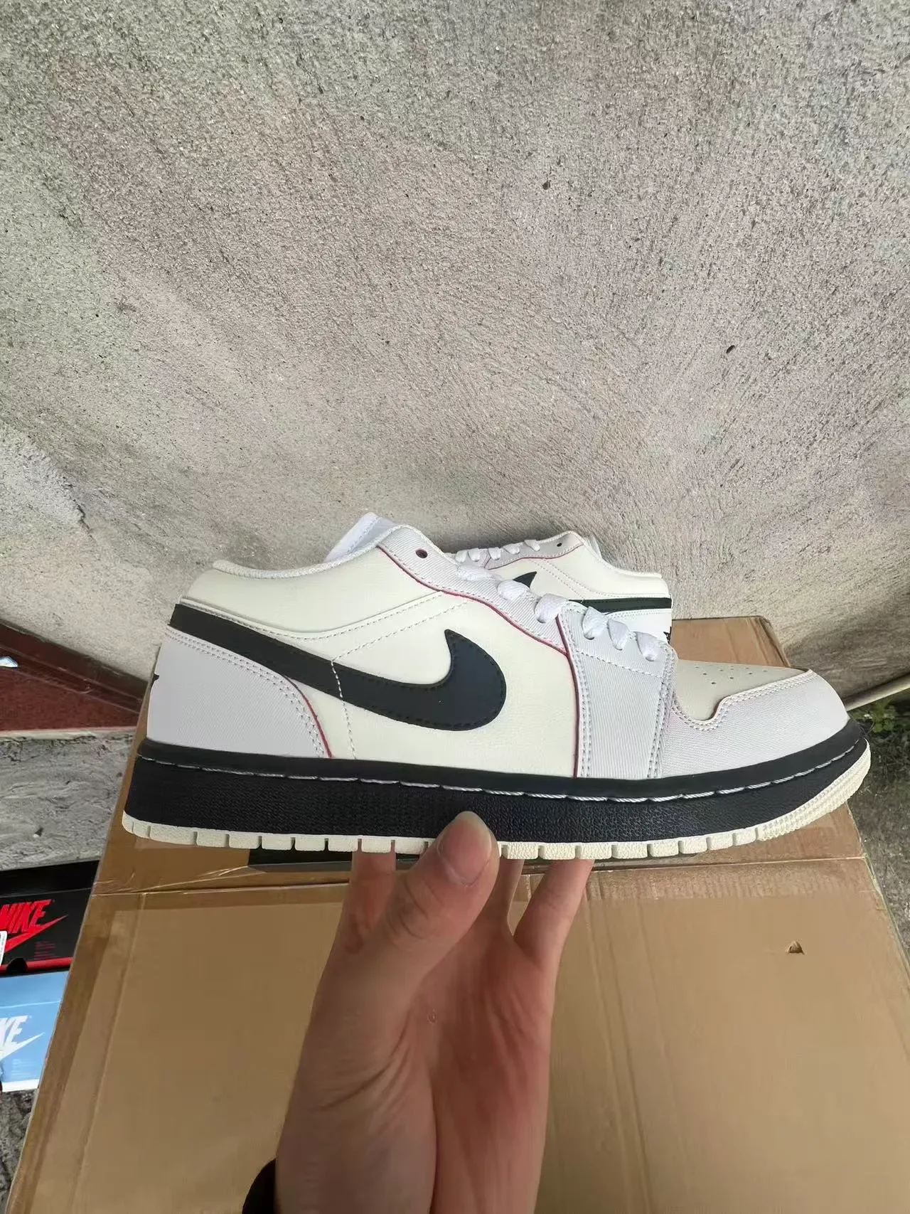 Nike Beige Black Low-Top Cupsole Lifestyle Sneakers 7