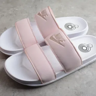 Nike Benassi JDI 粉色和白色拖鞋