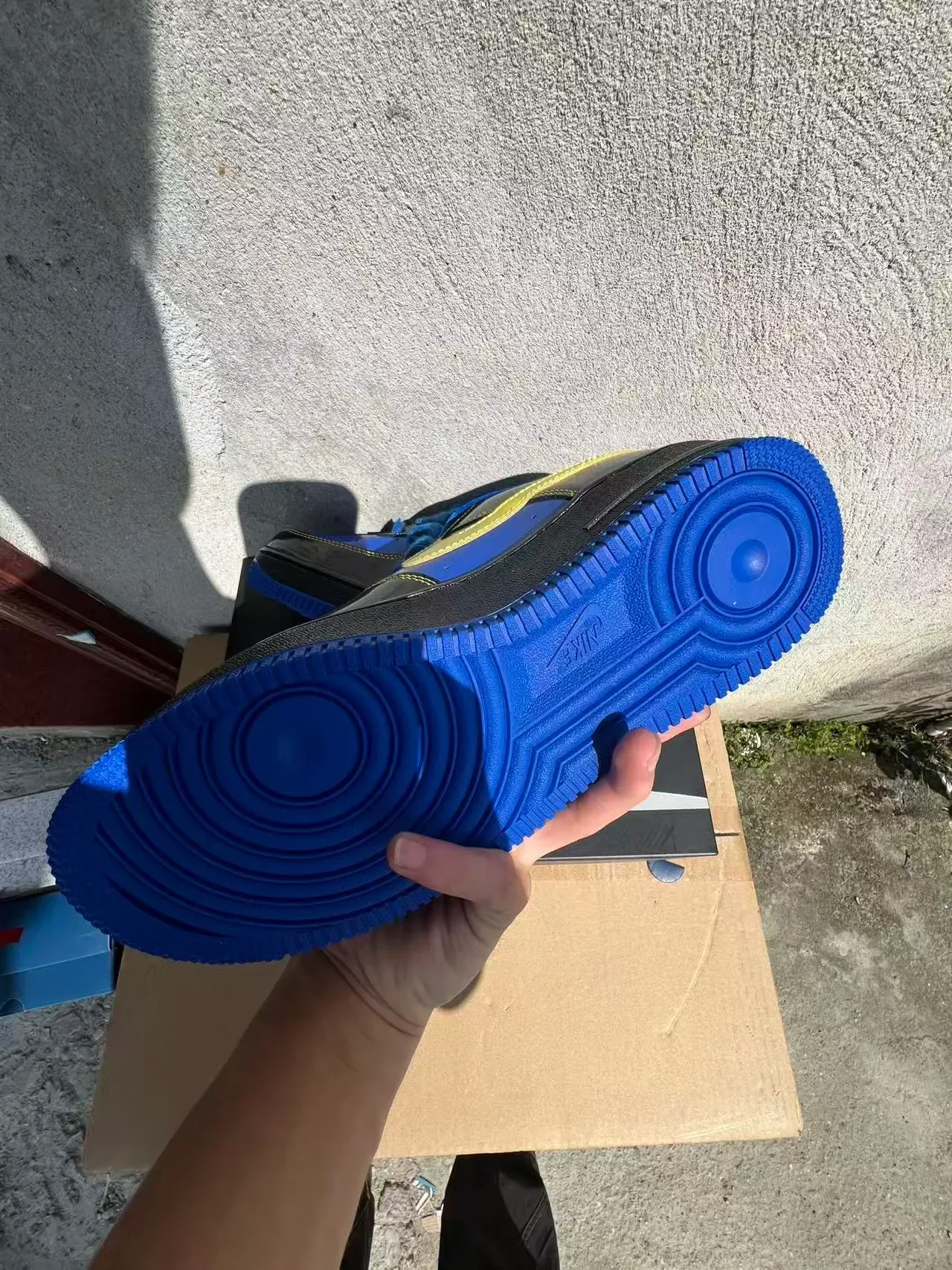 Nike Sneakers Lifestyle Noir Bleu Cuir Patent Glossy Panneaux Bloqués de Couleur 6