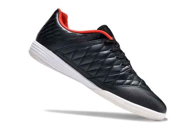 Nike Black Red Quilted Toe Cap Perforated Mesh Vamp Indoor Soccer Shoes 2
