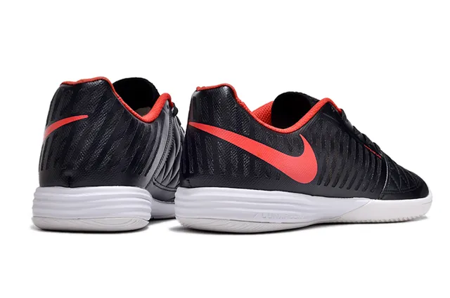 Nike Black Red Quilted Toe Cap Perforated Mesh Vamp Indoor Soccer Shoes 5