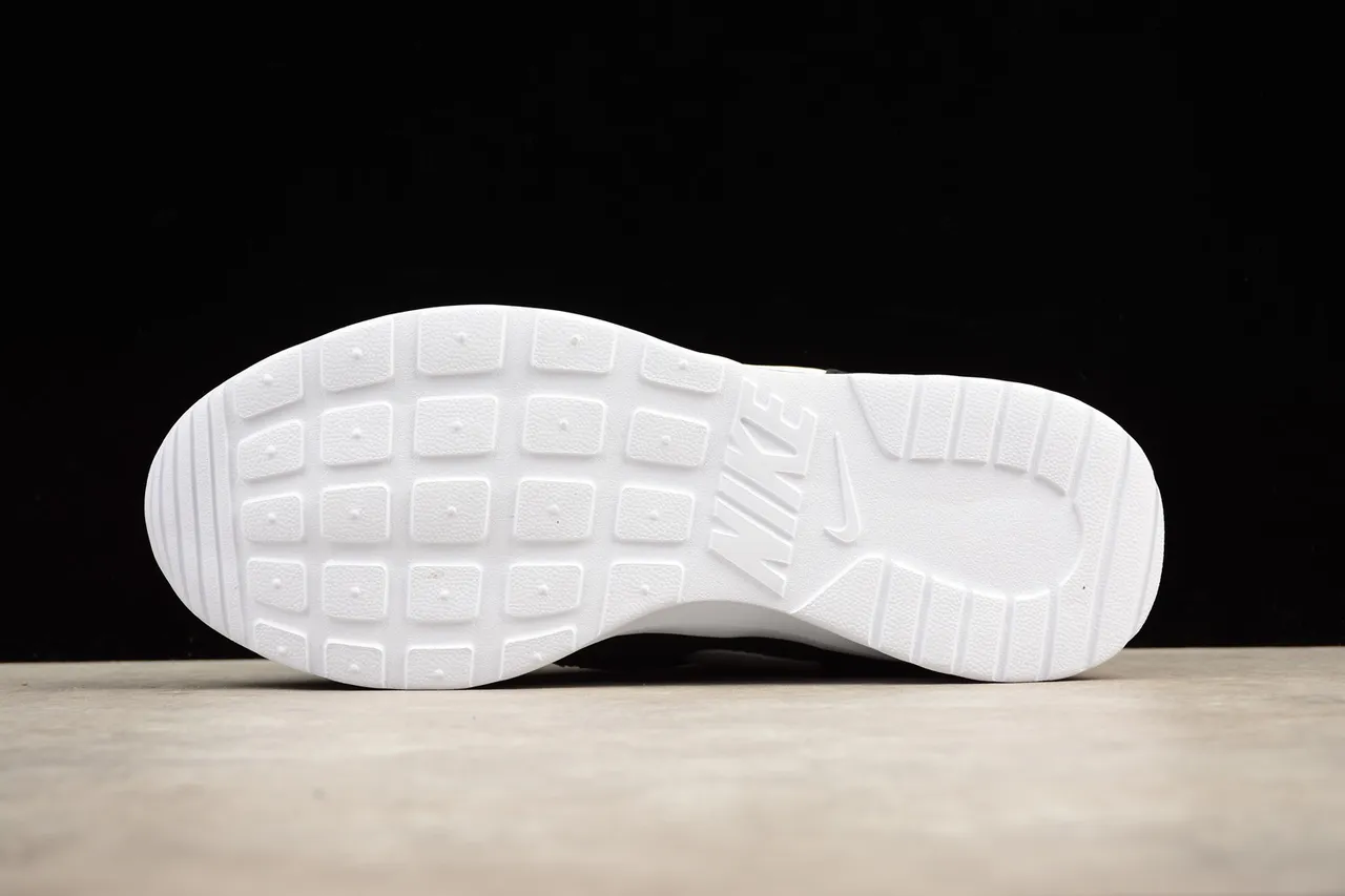 Nike Black White Mesh Upper Synthetic Overlays Lifestyle Sneakers 8