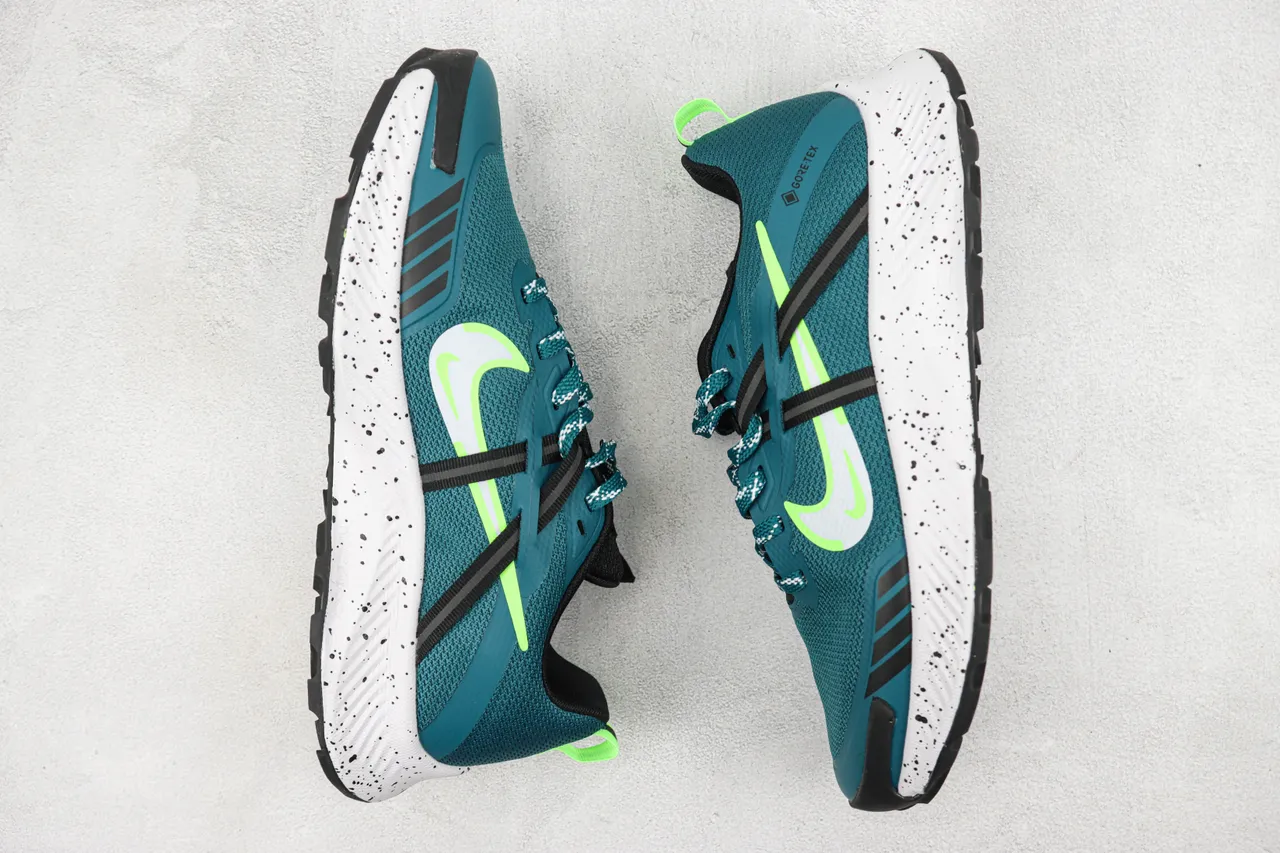 Nike Blue Green GORE-TEX Waterproof Speckled Midsole Running Shoes 2
