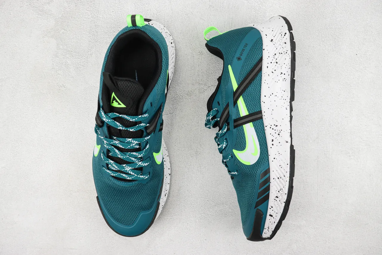 Nike Blue Green GORE-TEX Waterproof Speckled Midsole Running Shoes 3