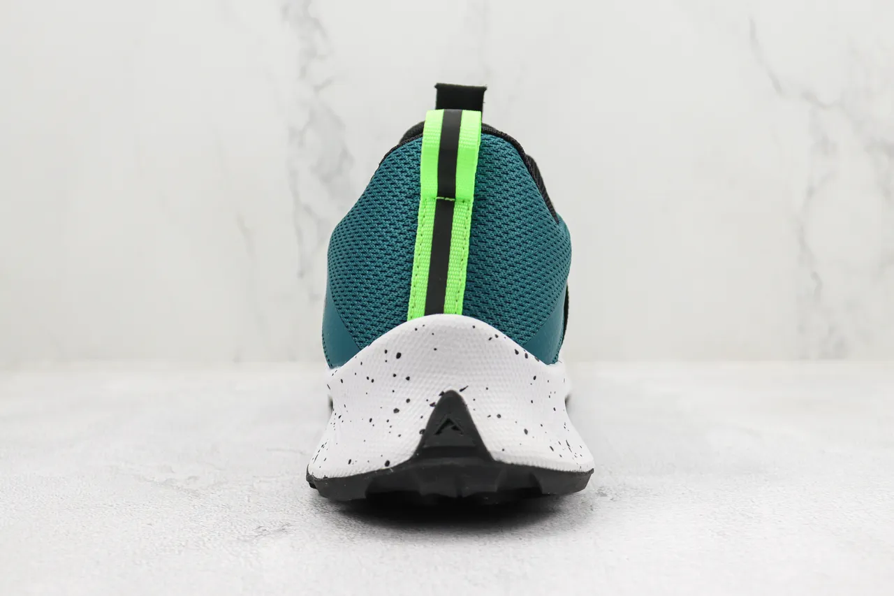 Nike Blue Green GORE-TEX Waterproof Speckled Midsole Running Shoes 9