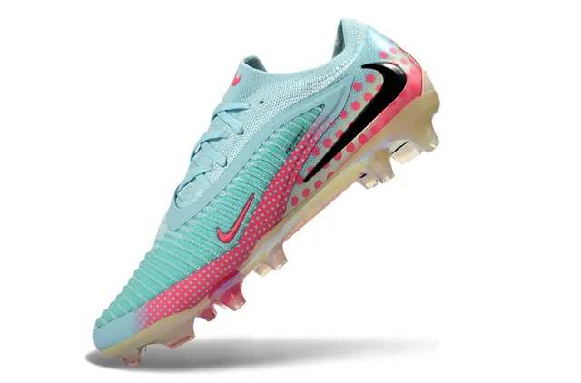 Nike bleu et rose upper tricoté Polka-Dot Overlay Firm-Ground chaussures de football 3