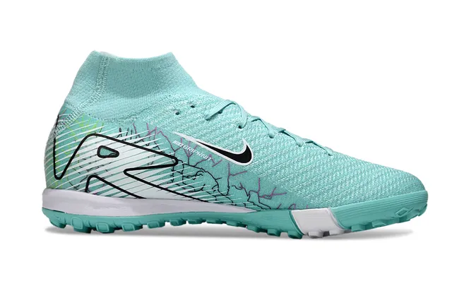 Nike Chaussures de football turf avec upper Flyknit bleu et blanc, col sock-fit 7