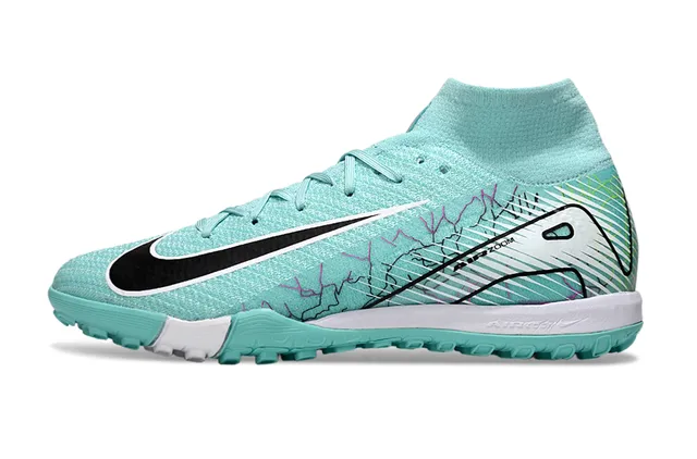 Nike Chaussures de football turf avec upper Flyknit bleu et blanc, col sock-fit 8