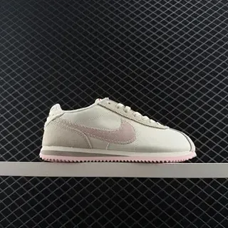 Nike Cortez Off-White و وردي لايف ستايل سنيكرز