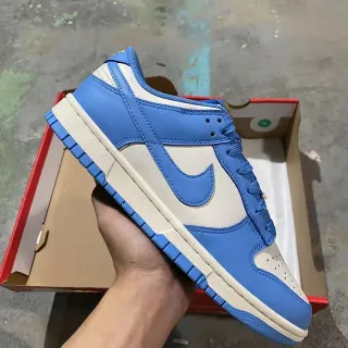 Nike Dunk Low أزرق وكريمي سنيكرز ستايل حياة