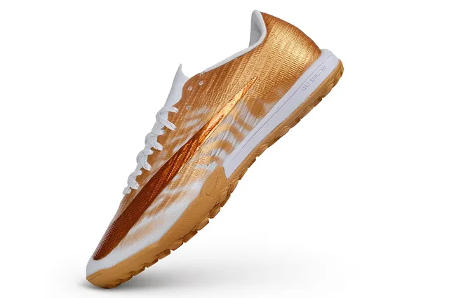 Nike Gold White Metallic Gradient Upper Textured Synthetic Weave Indoor Soccer Shoes 3
