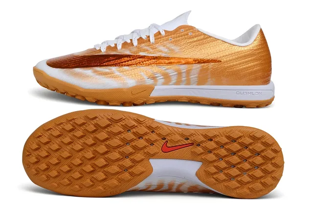 Nike Gold White Metallic Gradient Upper Textured Synthetic Weave Indoor Soccer Shoes 6