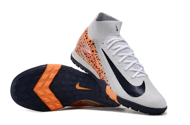 Nike Chaussures de Football Turf Gris et Orange Haut avec Col de Chaussette et Overlay Synthétique Tacheté 2
