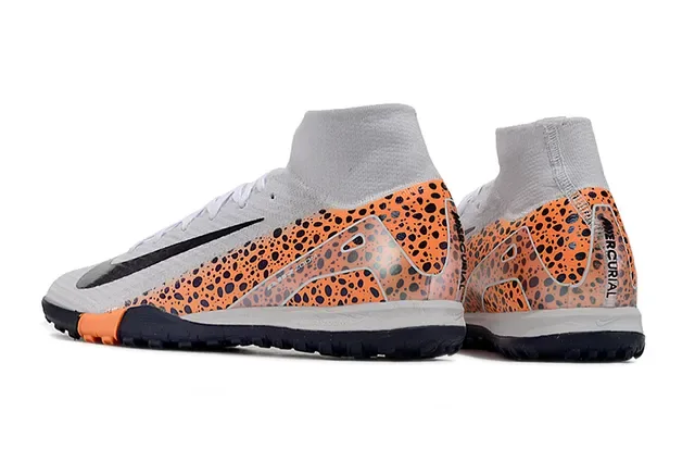 Nike Chaussures de Football Turf Gris et Orange Haut avec Col de Chaussette et Overlay Synthétique Tacheté 4