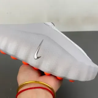 Nike رمادي برتقالي سلايب أون بناء مُثقب أحادي أعلى أحذية رياضية