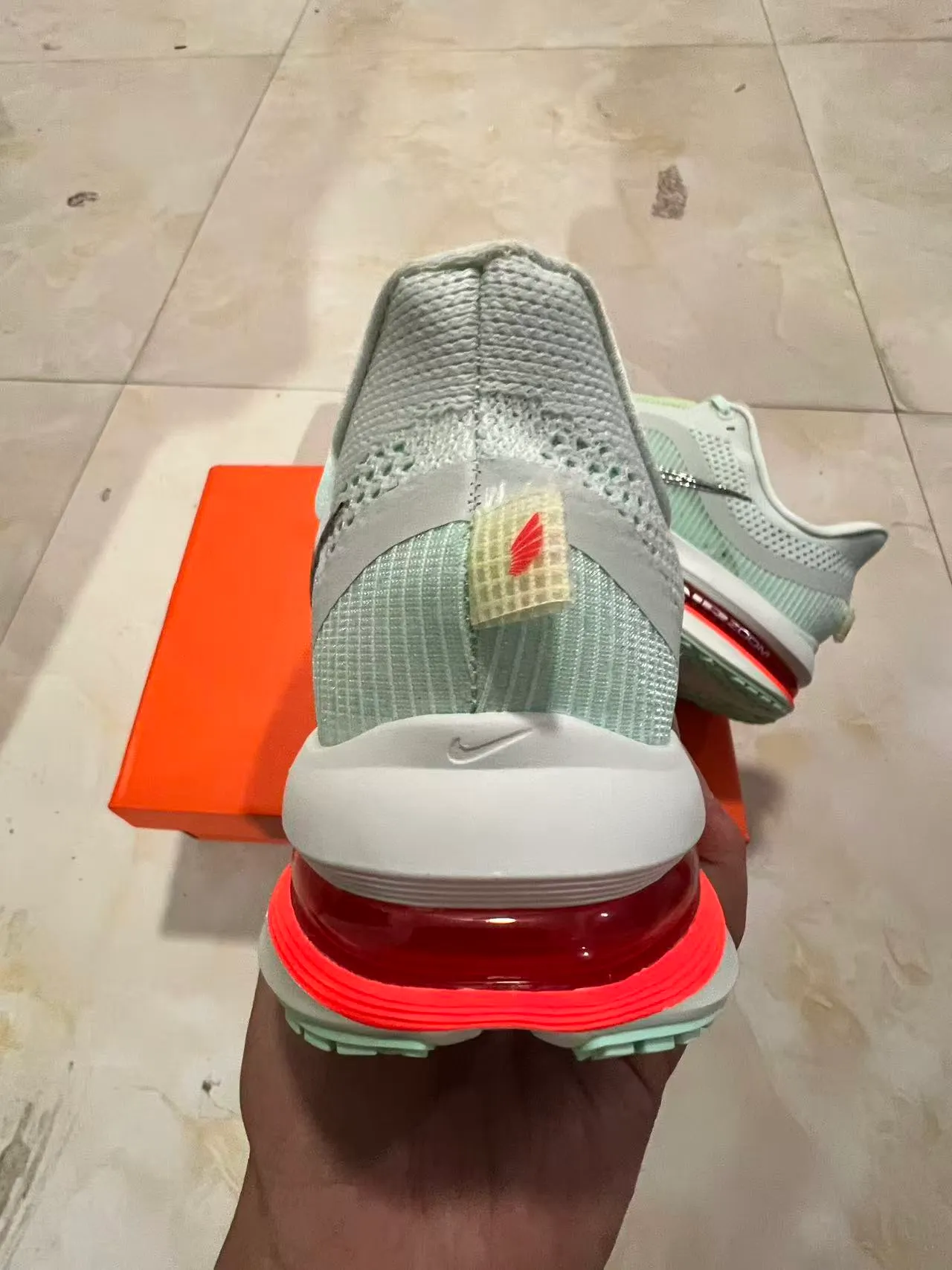Nike Green Red Visible Full-Length Air Zoom Unit Engineered Mesh Upper Running Shoes 8