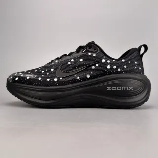 Nike Invincible Run Galaxy-Print أحذية الجري السوداء