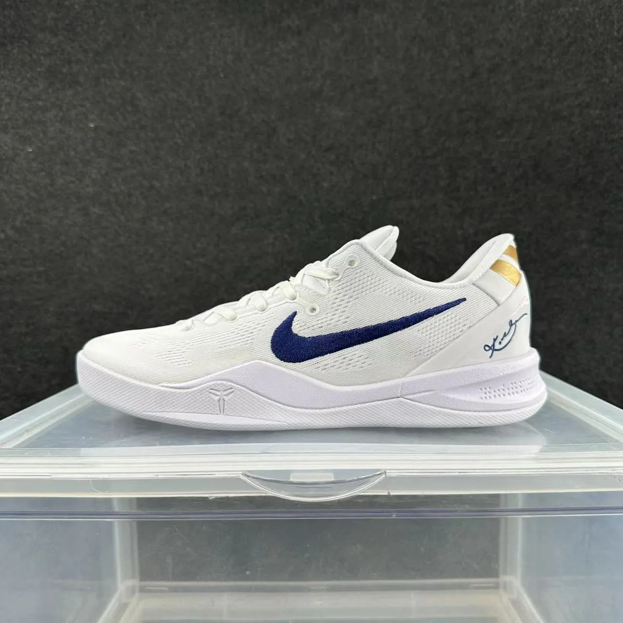 Nike Kobe 8 System White Royal Blue Gold Tênis de Basquete 2