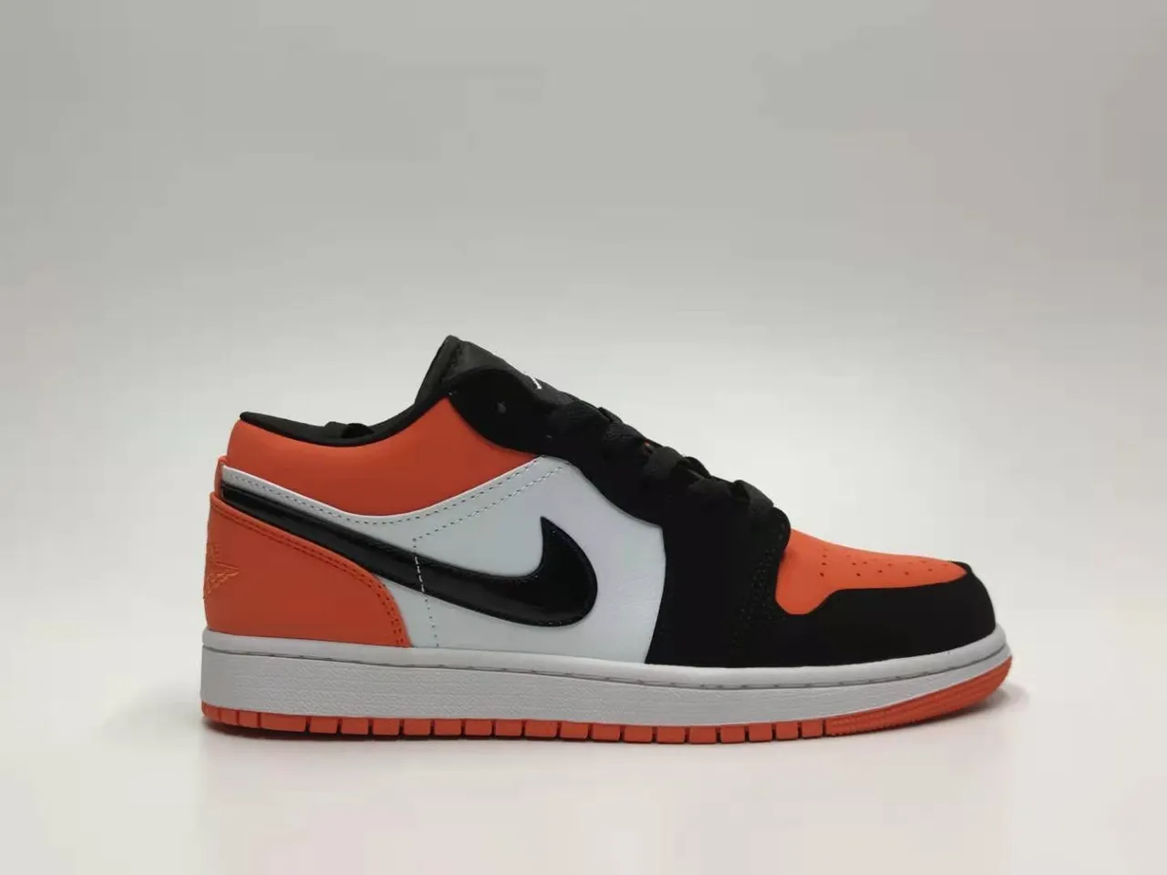 Nike Orange Black Low-Top Cupsole Lifestyle Sneakers 2