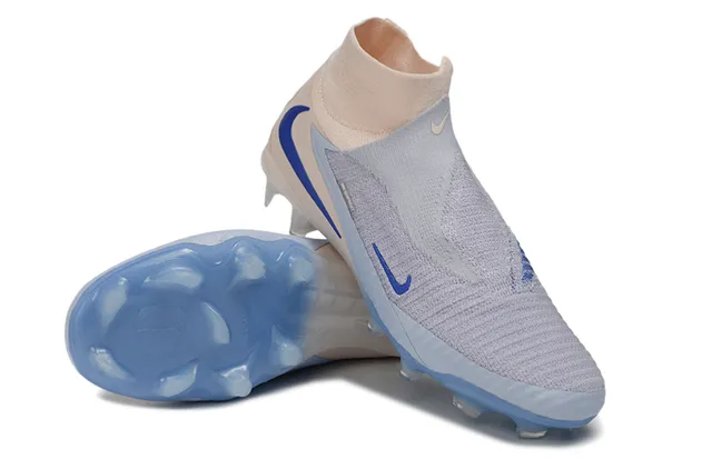 Nike Phantom GT 米色蓝 袜套领 Flyknit 鞋面 Firm-Ground 足球鞋 13