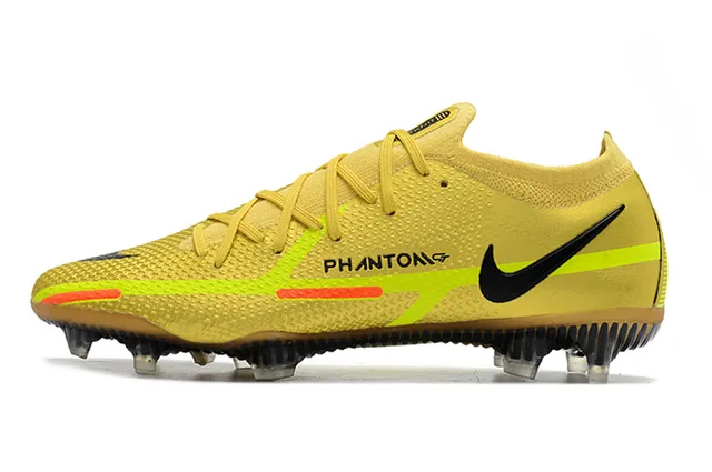 Nike Phantom GT 黑色红色针织鞋面 低帮靴领 钉地足球鞋 7