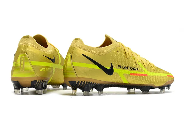 Nike Phantom GT 黑色红色针织鞋面 低帮靴领 钉地足球鞋 9