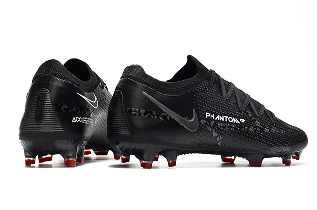 Nike Phantom GT 黑色红色针织鞋面 低帮靴领 钉地足球鞋 21