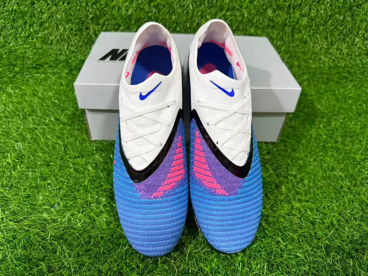 Nike Phantom GT أحذية كرة القدم أبيض أزرق منخفض القطعة قماش الرباط أرض صلبة 5