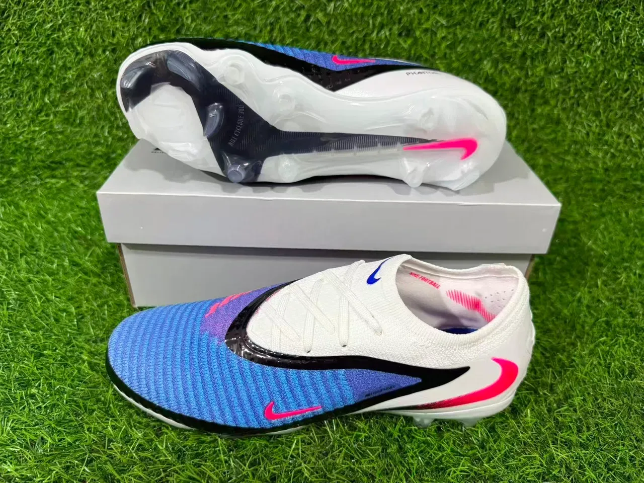 Nike Phantom GT أحذية كرة القدم أبيض أزرق منخفض القطعة قماش الرباط أرض صلبة 7