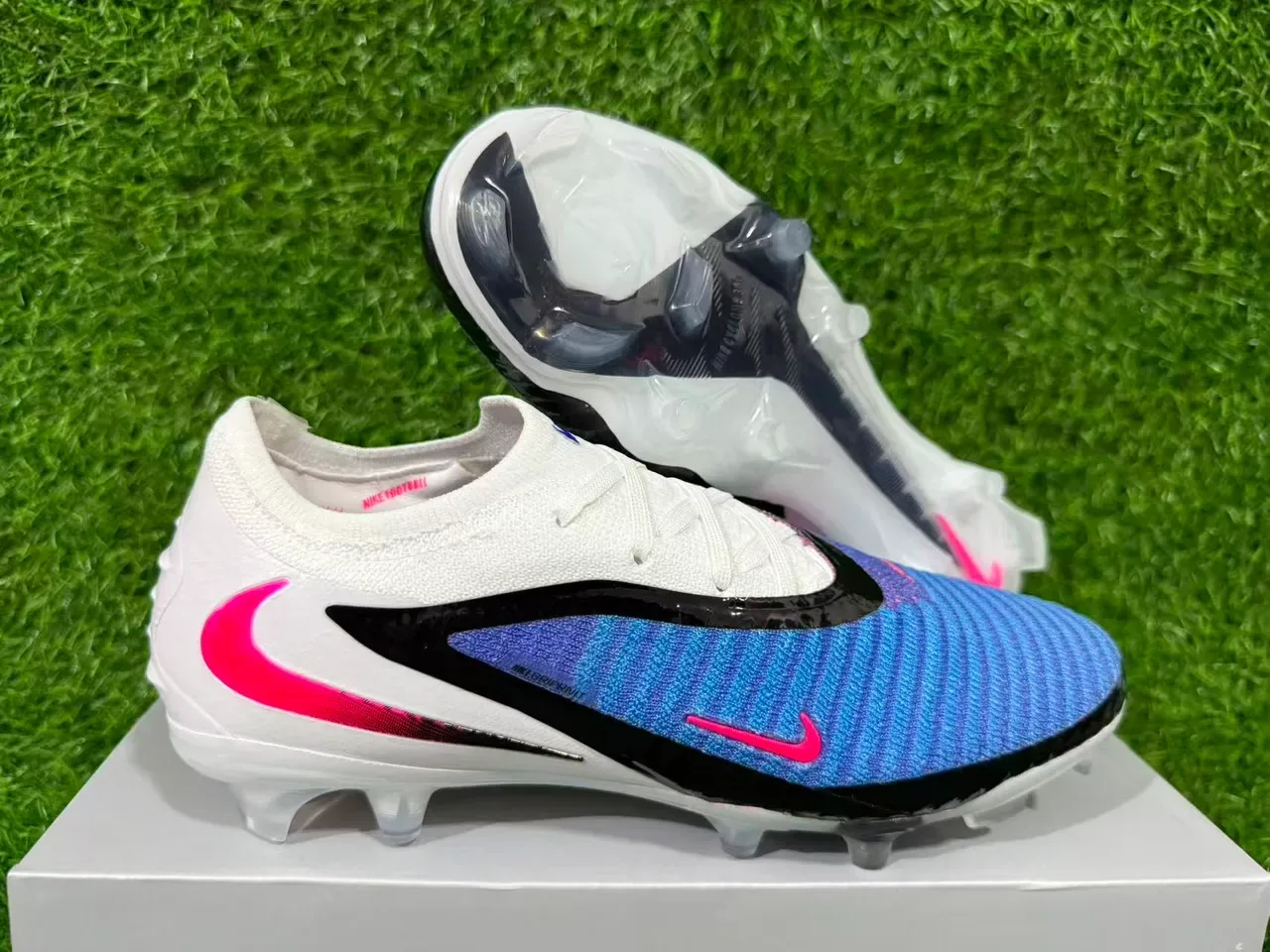 Nike Phantom GT أحذية كرة القدم أبيض أزرق منخفض القطعة قماش الرباط أرض صلبة 9