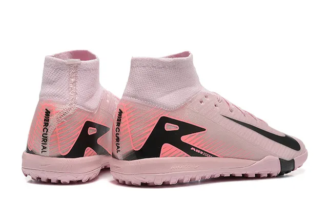Nike Botas de Fútbol Altas Rosa y Negro con Punta de Calcetín y Suela Moldada para Césped 2