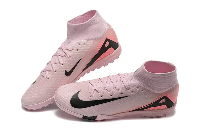 Nike Botas de Fútbol Altas Rosa y Negro con Punta de Calcetín y Suela Moldada para Césped 3